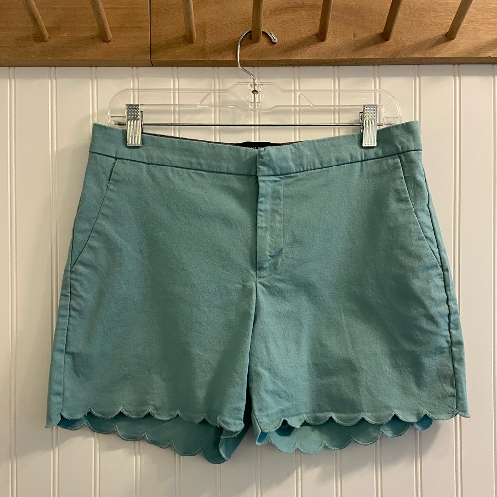 Banana Republic Romantic Cottagecore Scalloped Hem Shorts Pale Turquoise Size 6